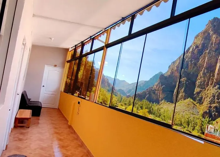 Mountain View House *